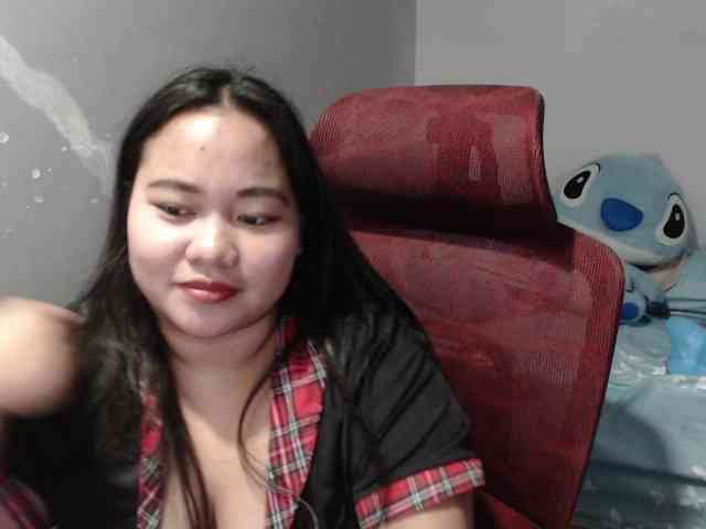 BubbleButtPinay webcam