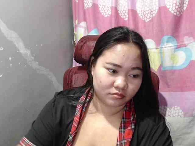 BubbleButtPinay webcam