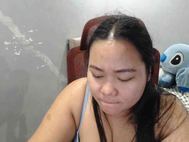 BubbleButtPinay webcam