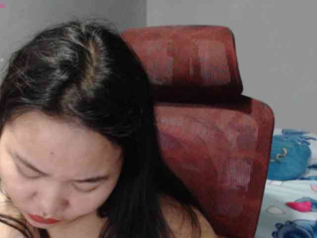 BubbleButtPinay webcam