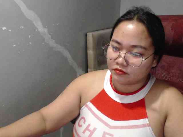 BubbleButtPinay webcam