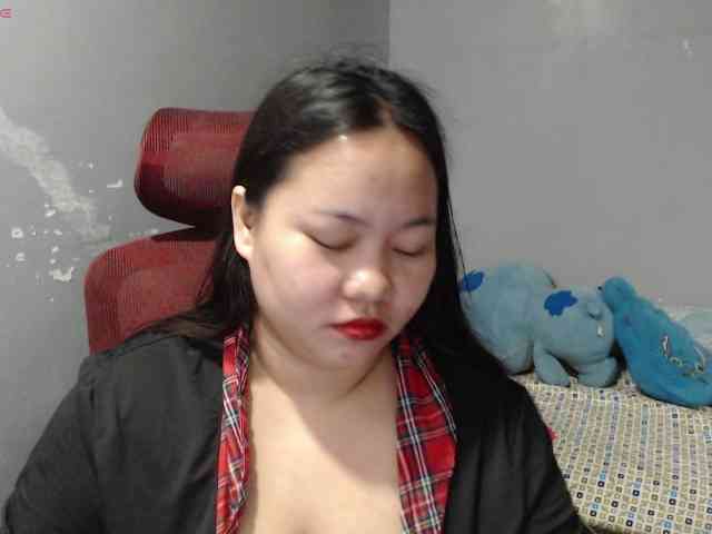 BubbleButtPinay webcam