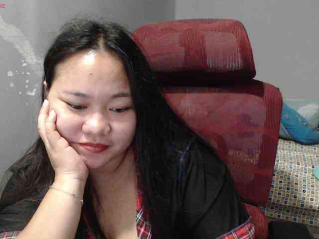 BubbleButtPinay webcam