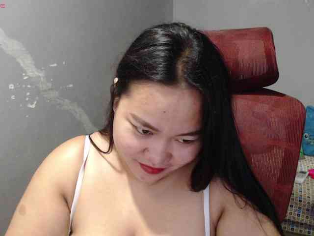 BubbleButtPinay webcam