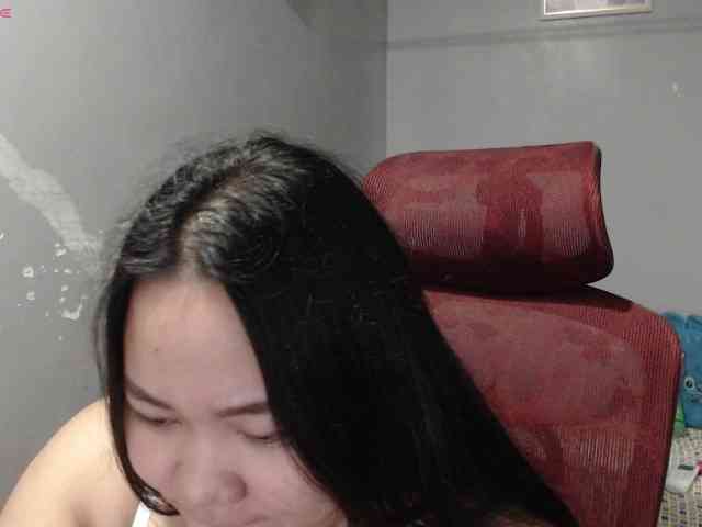 BubbleButtPinay webcam