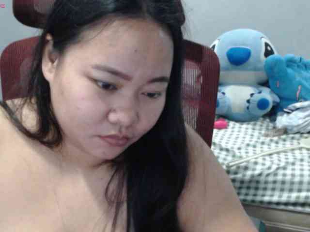 BubbleButtPinay webcam