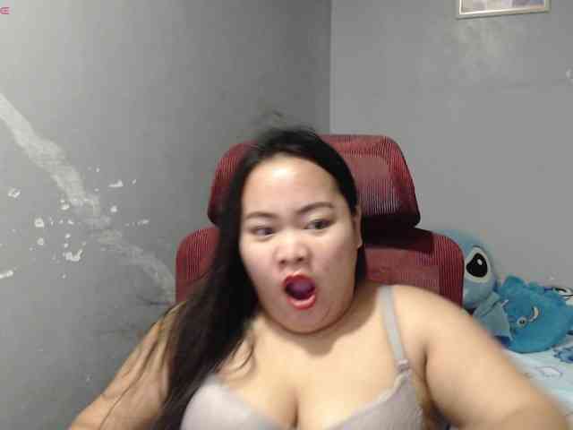 BubbleButtPinay webcam