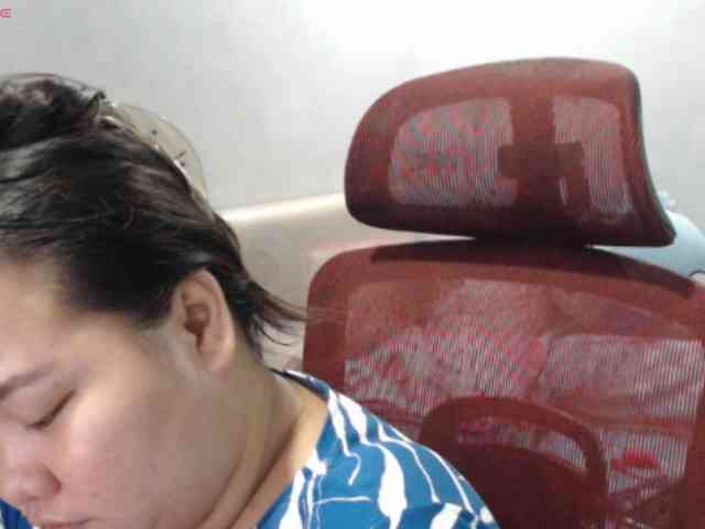 BubbleButtPinay webcam