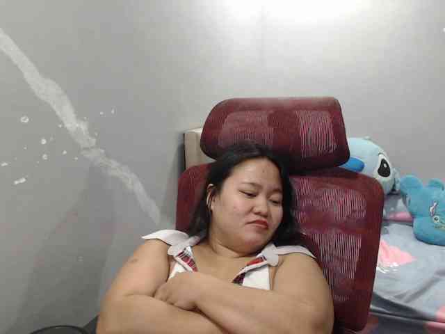 BubbleButtPinay webcam