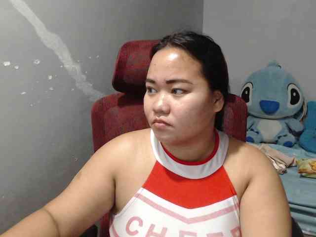BubbleButtPinay webcam