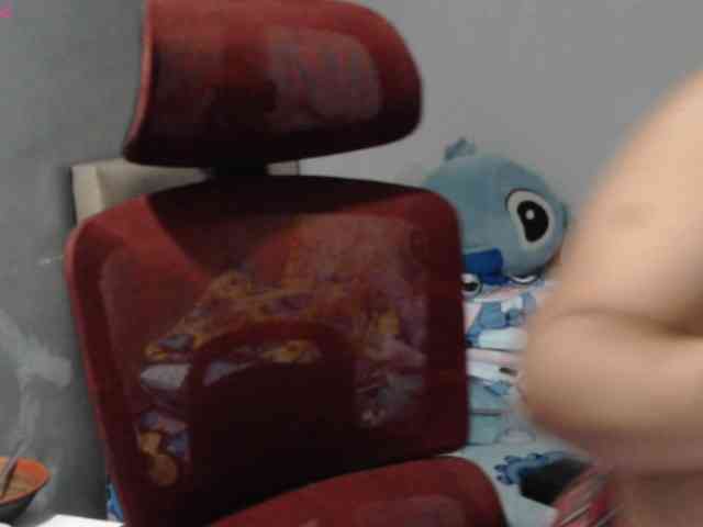 BubbleButtPinay webcam