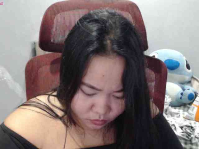 BubbleButtPinay webcam