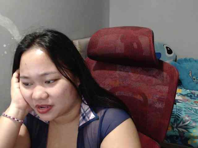 BubbleButtPinay webcam