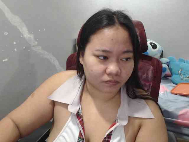 BubbleButtPinay webcam