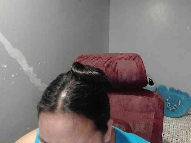 BubbleButtPinay webcam