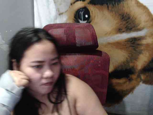 BubbleButtPinay webcam