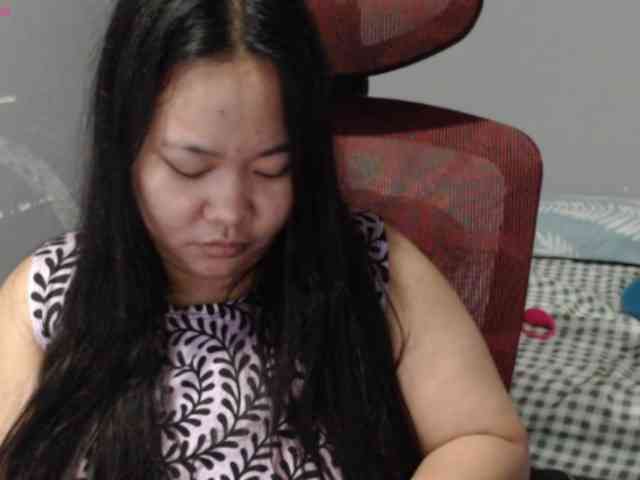 BubbleButtPinay webcam