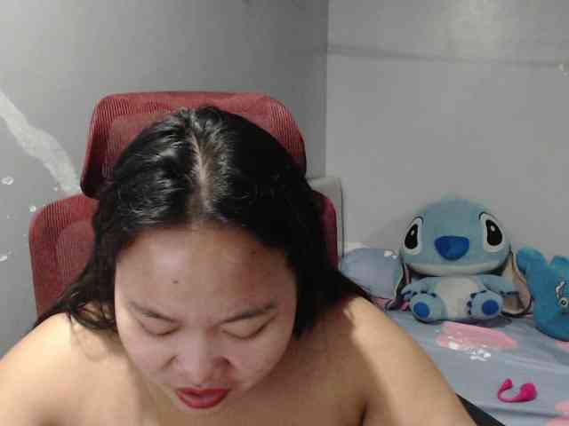 BubbleButtPinay webcam