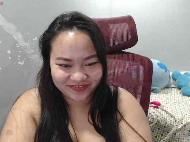 BubbleButtPinay webcam