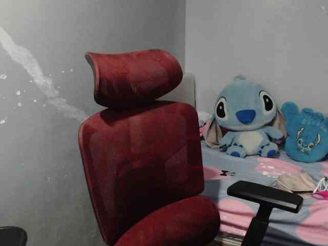 BubbleButtPinay webcam