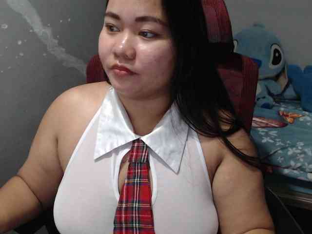 BubbleButtPinay webcam