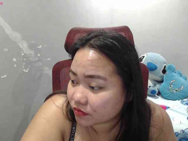 Model: BubbleButtPinay