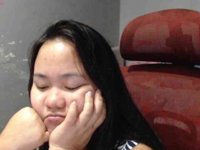 BubbleButtPinay webcam