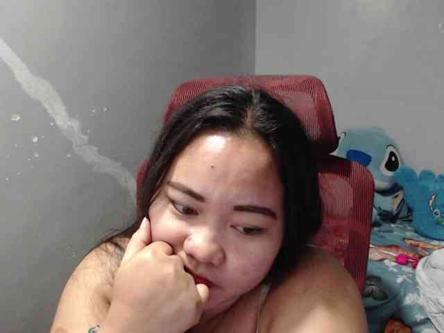 BubbleButtPinay webcam