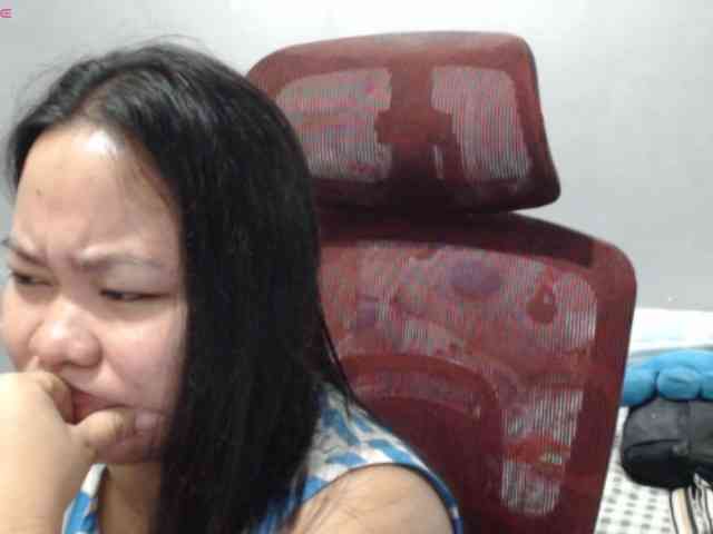 BubbleButtPinay webcam