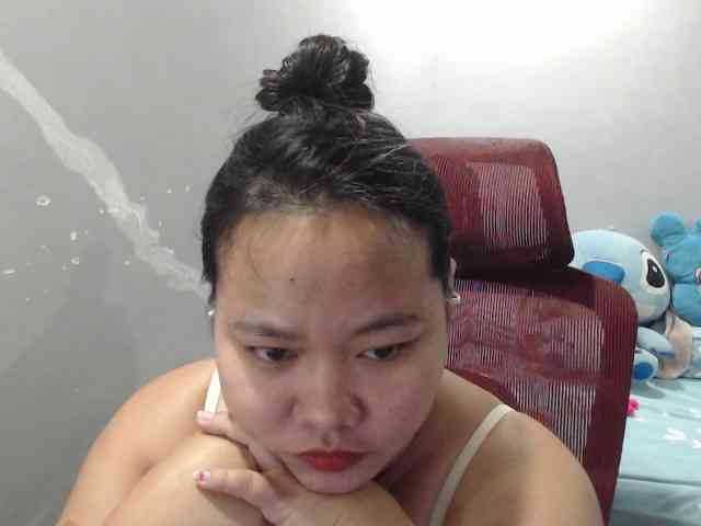 BubbleButtPinay webcam