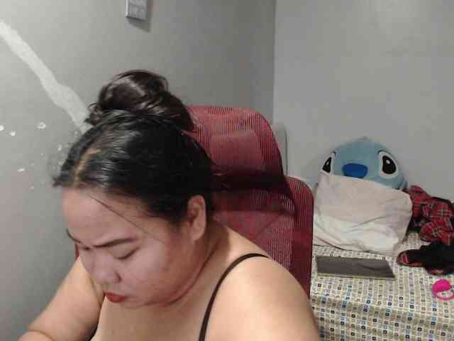 BubbleButtPinay webcam