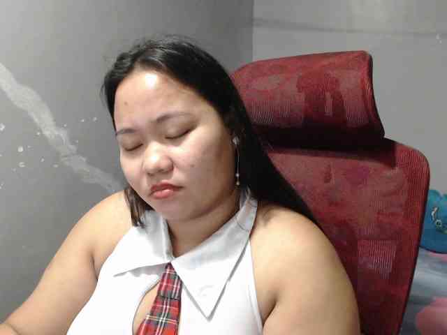 BubbleButtPinay webcam