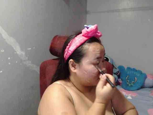 BubbleButtPinay webcam