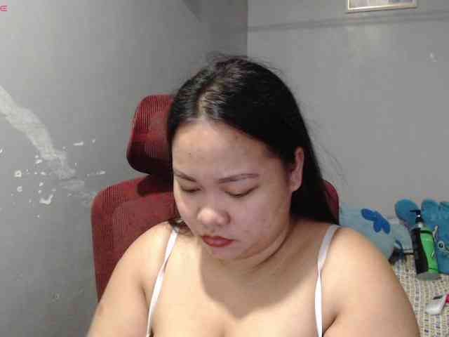 BubbleButtPinay webcam