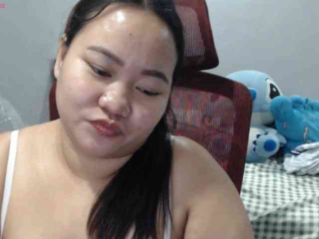 BubbleButtPinay webcam