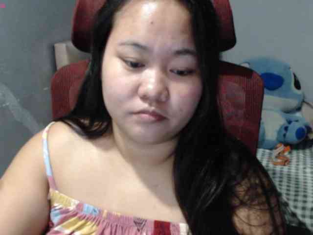 BubbleButtPinay webcam