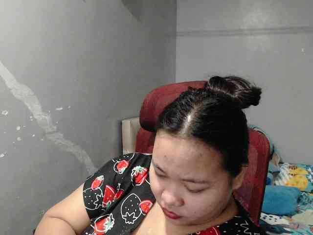 BubbleButtPinay webcam