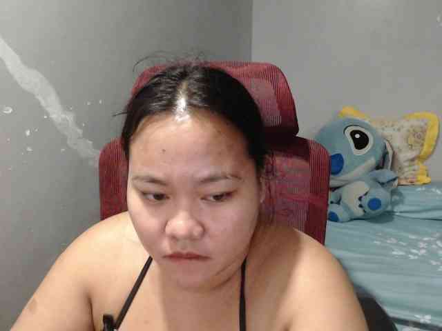 BubbleButtPinay webcam