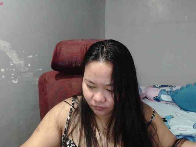 BubbleButtPinay webcam