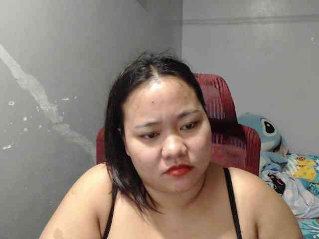 BubbleButtPinay webcam