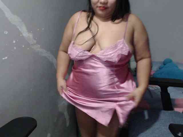 BubbleButtPinay webcam