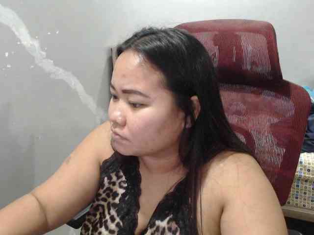 BubbleButtPinay webcam