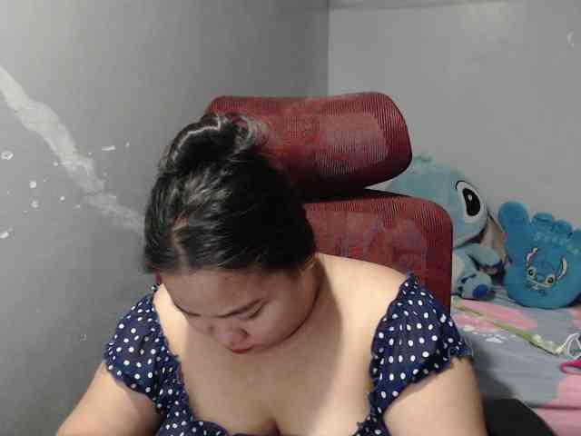 BubbleButtPinay webcam