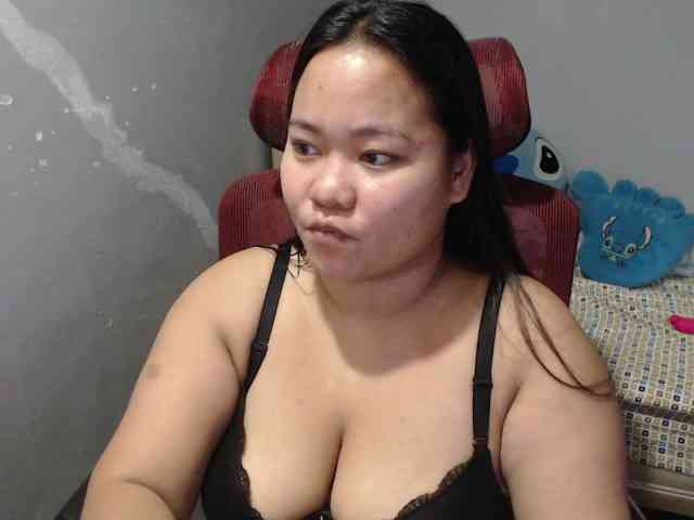 BubbleButtPinay webcam