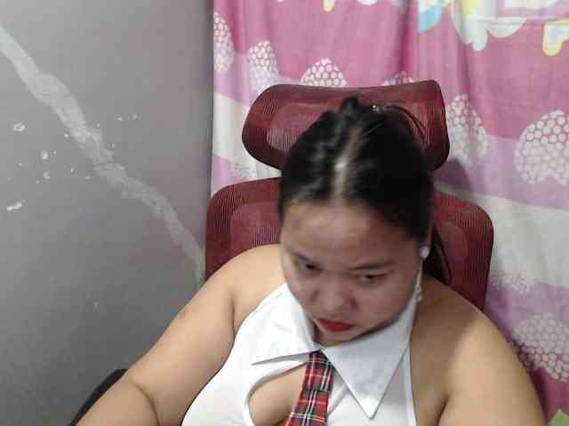 BubbleButtPinay webcam