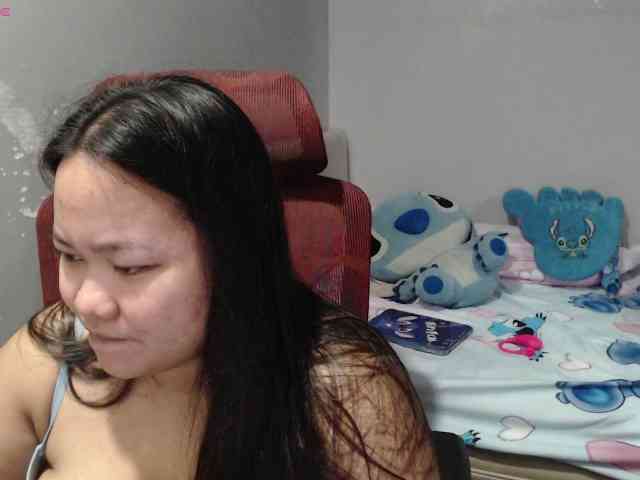 BubbleButtPinay webcam