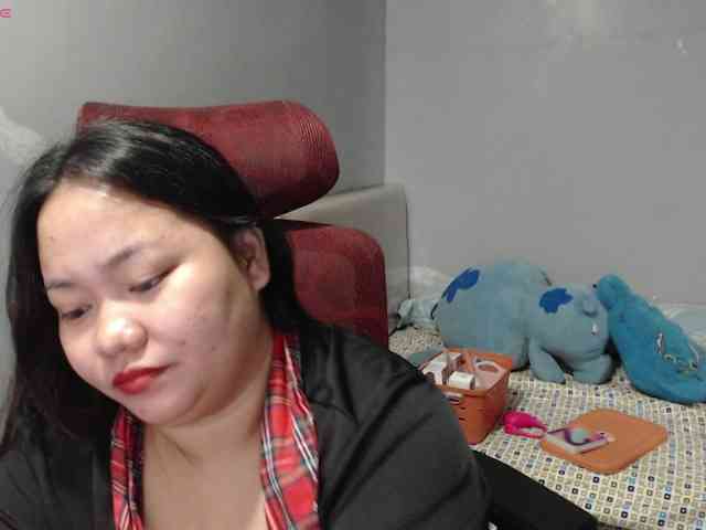 BubbleButtPinay webcam