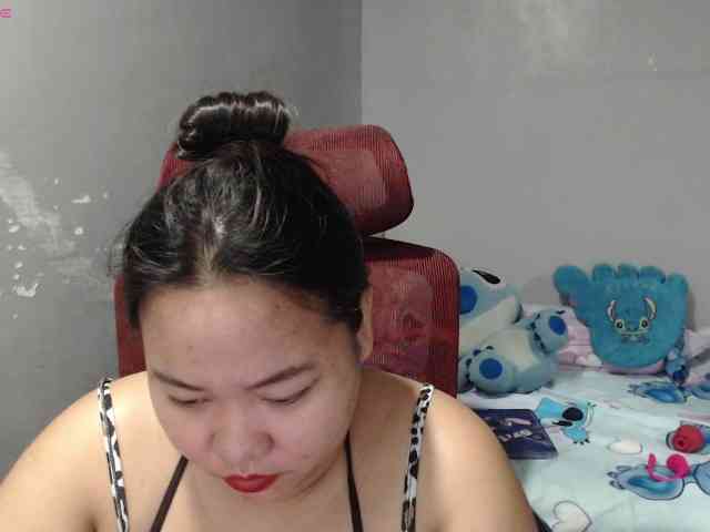 BubbleButtPinay webcam