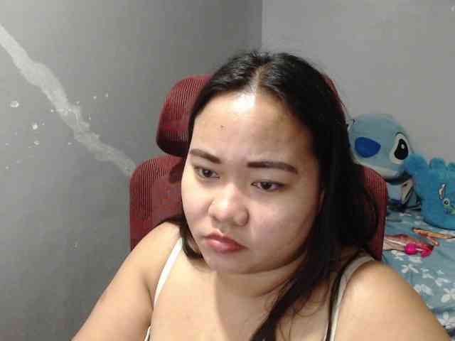 BubbleButtPinay webcam