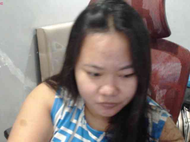 BubbleButtPinay webcam
